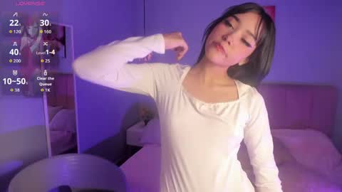 Ela online show from May 2026 07:33:01 PM