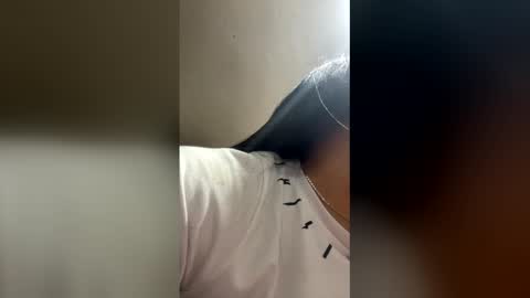 Snapshot of elahia__marquez chatting on December 2025 03:39:01 PM Elahia online show from December 2025 03:39:01 PM