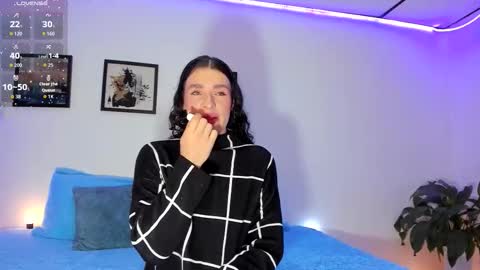 Snapshot of elaia_franc chatting on December 2025 12:51:01 AM Elaia franco online show from December 2025 12:51:01 AM