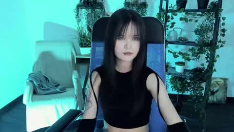 Snapshot of elainebeness chatting on February 2026 05:25:01 PM Your sweet girl online show from February 2026 05:25:01 PM