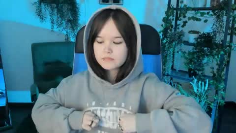 Your sweet girl online show from April 2026 08:33:02 PM