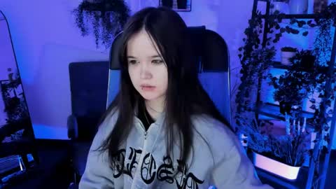 Your sweet girl online show from April 2026 05:17:01 PM