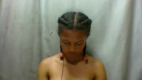 Snapshot of elaliealdy chatting on October 2025 05:24:02 PM elaliealdy online show from October 2025 05:24:02 PM