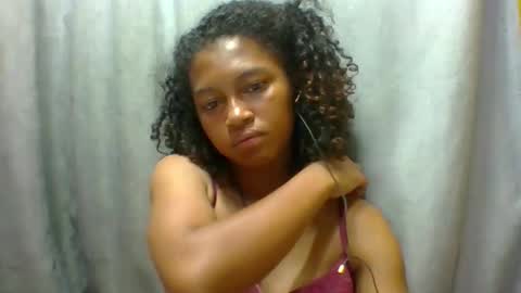 Snapshot of elaliealdy chatting on October 2025 06:31:02 PM elaliealdy online show from October 2025 06:31:02 PM