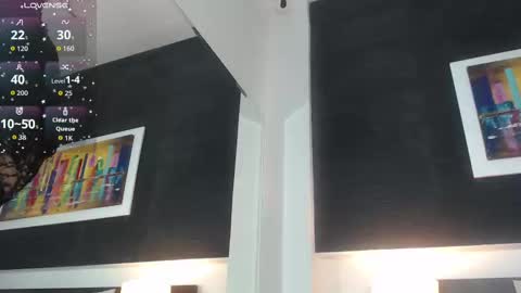 elamorris online show from November 2025 04:03:02 AM