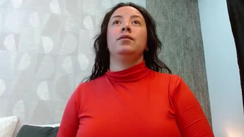 Snapshot of elamurray chatting on December 2025 11:41:01 AM elamurray online show from December 2025 11:41:01 AM