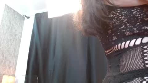 Snapshot of elamurray chatting on December 2025 11:16:02 AM elamurray online show from December 2025 11:16:02 AM