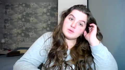 Snapshot of elanis_blair chatting on December 2024 05:53:02 PM Elanis online show from December 2024 05:53:02 PM
