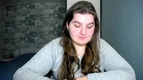 Snapshot of elanis_blair chatting on December 2024 12:24:01 PM Elanis online show from December 2024 12:24:01 PM