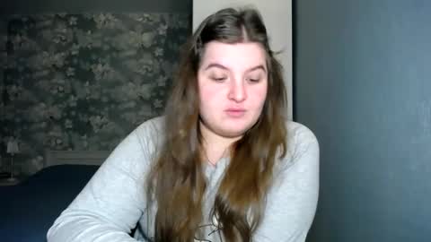 Snapshot of elanis_blair chatting on January 2025 02:28:02 PM Elanis online show from January 2025 02:28:02 PM