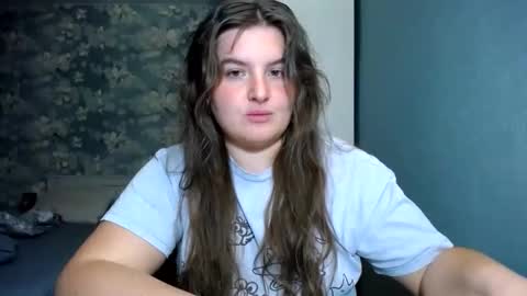 Elanis online show from May 2026 12:51:02 AM