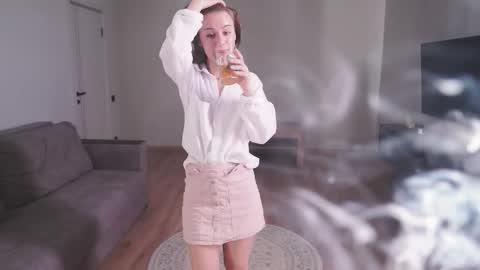 Snapshot of elannand chatting on March 2026 06:21:01 AM ELA 3 online show from March 2026 06:21:01 AM