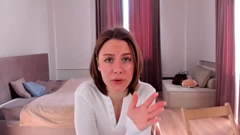 Snapshot of elannand chatting on March 2026 06:18:01 AM ELA 3 online show from March 2026 06:18:01 AM