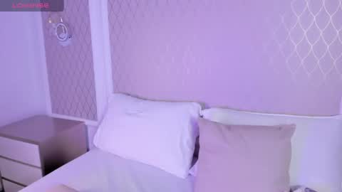 elara_bloom_ online show from May 2026 02:51:01 AM