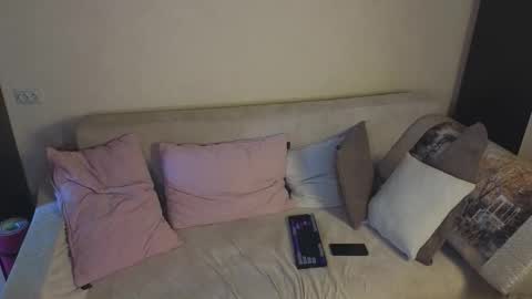 Snapshot of elarasable chatting on March 2026 12:20:01 PM elarasable online show from March 2026 12:20:01 PM