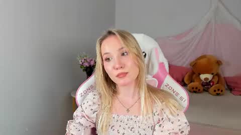 elaravoltage online show from June 2026 05:04:01 PM