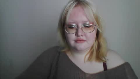 elayne_sweet online show from March 2026 08:11:01 AM