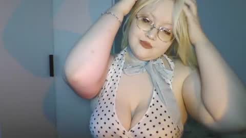 elayne_sweet online show from June 2026 06:12:02 AM
