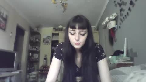 Snapshot of elaynetanton chatting on June 2026 12:15:02 PM Lia online show from June 2026 12:15:02 PM