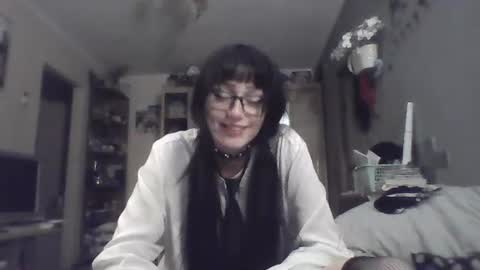 Snapshot of elaynetanton chatting on June 2026 06:45:02 PM Lia online show from June 2026 06:45:02 PM