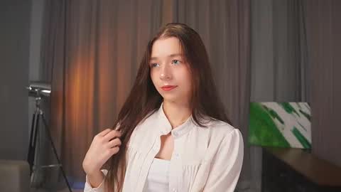 Elba Blance online show from September 2025 01:45:01 PM