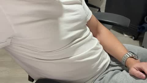 Snapshot of elc_2 chatting on January 2025 09:11:02 PM elc_2 online show from January 2025 09:11:02 PM