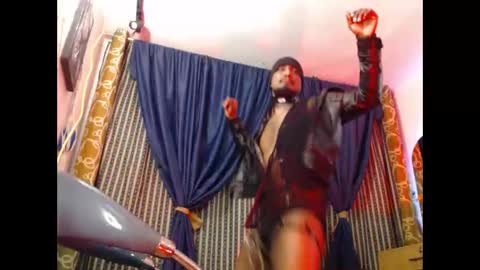 Snapshot of elcaballeroblack chatting on November 2025 03:07:01 AM elcaballeroblack online show from November 2025 03:07:01 AM