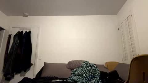 elckdog online show from October 2025 03:59:02 AM