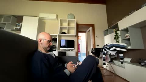 Eldiablo844 online show from May 2026 08:41:01 AM