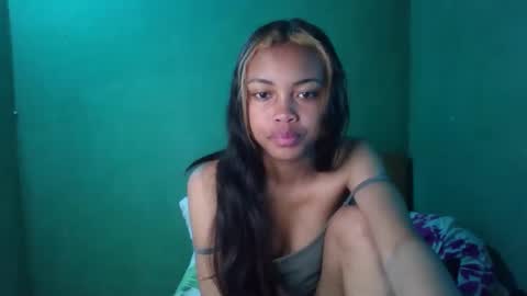 eldie69 online show from May 2026 04:18:02 AM