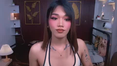Snapshot of eleanorarmani_ chatting on August 2026 03:21:02 PM El online show from August 2026 03:21:02 PM