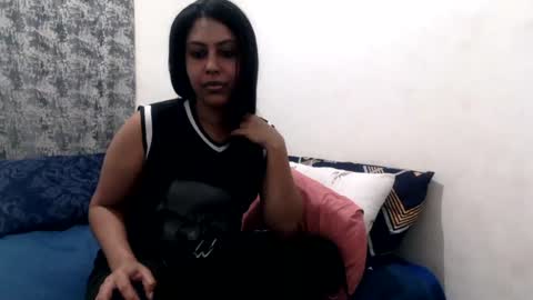 Isabella online show from June 2026 07:38:02 PM