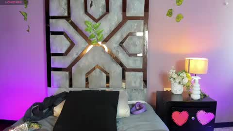 electra_gosselin online show from June 2026 09:30:01 PM