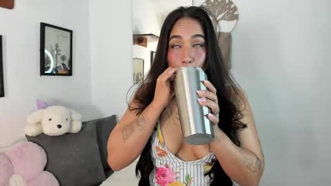 Electra- Please help me reach 100 likes online show from June 2026 11:09:02 PM