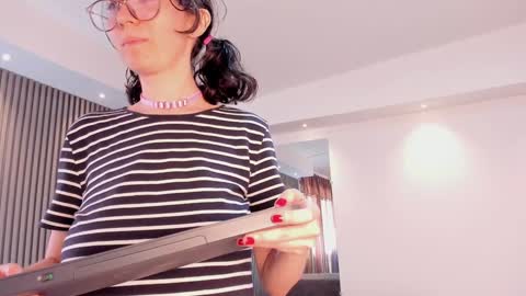 Snapshot of electraa_fox chatting on December 2024 06:04:02 PM Electra online show from December 2024 06:04:02 PM