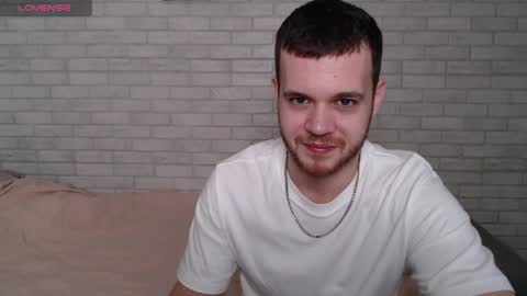 Snapshot of electric_smile chatting on April 2026 04:46:01 AM Alex online show from April 2026 04:46:01 AM