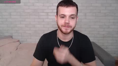 Snapshot of electric_smile chatting on April 2026 10:15:02 AM Alex online show from April 2026 10:15:02 AM