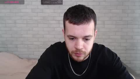 Snapshot of electric_smile chatting on April 2026 08:07:02 AM Alex online show from April 2026 08:07:02 AM