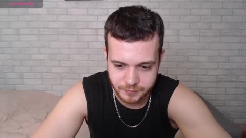 Snapshot of electric_smile chatting on April 2026 11:01:02 AM Alex online show from April 2026 11:01:02 AM