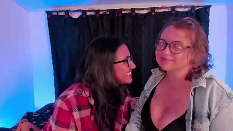 Snapshot of electricnightsxxx chatting on July 2026 09:11:01 PM LEXA CLARKE online show from July 2026 09:11:01 PM