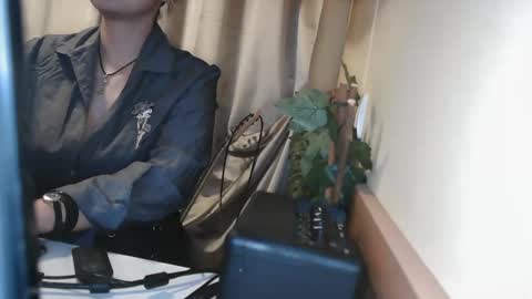 Julia Follow me on Onlyfansju grosroberts online show from January 2025 09:08:02 PM