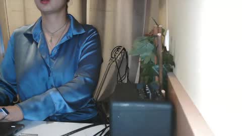 Julia Follow me on Onlyfansju grosroberts online show from January 2025 12:49:02 PM