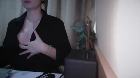 Julia Follow me on Onlyfansju grosroberts online show from February 2025 09:16:02 PM