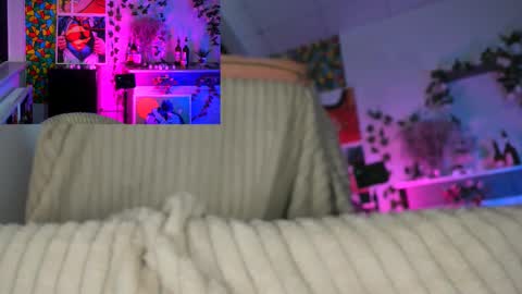 Snapshot of elektranoe chatting on February 2025 12:33:01 PM love 3d online show from February 2025 12:33:01 PM
