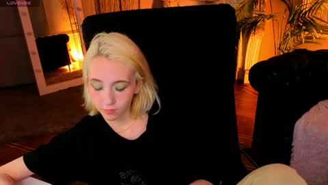 Elen  online show from June 2026 05:15:01 AM