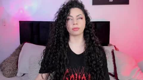 Snapshot of elena_lust chatting on September 2025 04:49:01 AM Elena online show from September 2025 04:49:01 AM