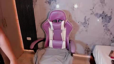 elena_wolff online show from June 2026 11:59:01 AM