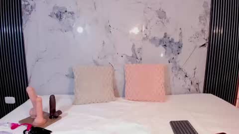 elena_wolff online show from June 2026 11:32:02 AM
