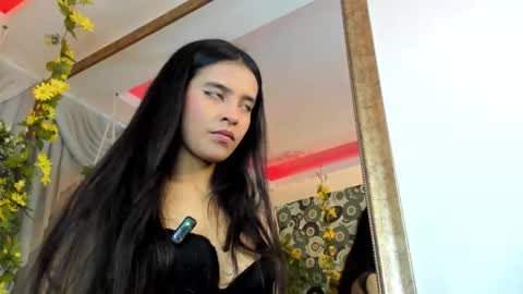 Snapshot of elenaa_salvatore chatting on September 2025 12:06:01 PM Elena online show from September 2025 12:06:01 PM