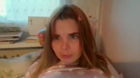 Elena online show from December 2025 02:45:02 PM